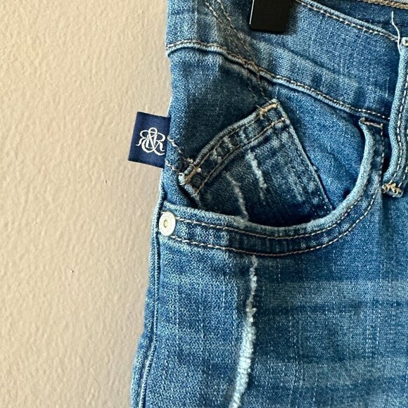 Women's 2 Rock & Republic Kristy Bermuda Cut Off Shorts Zipper Fly Mid RIse - Picture 4 of 7